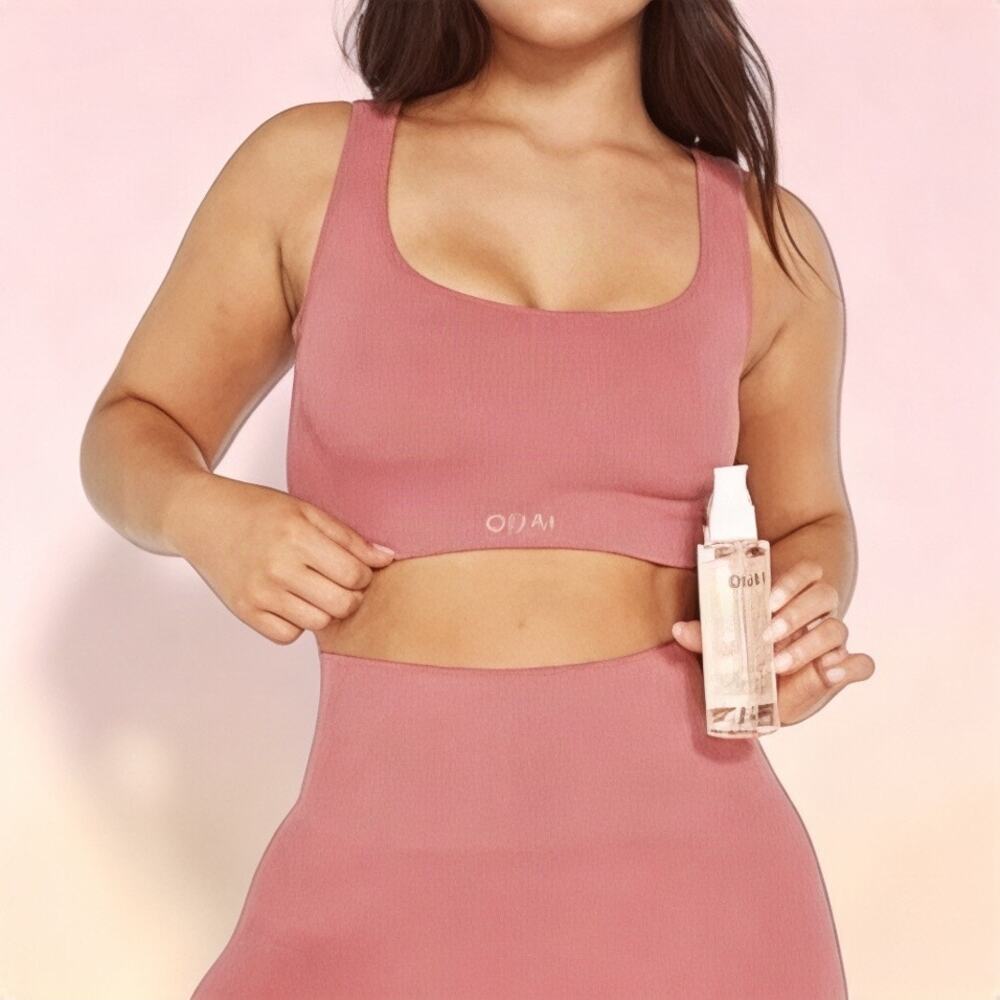 SET ACTIVE x OUAI Size Medium Ribbed Square Neck Crop Sports Bra | Rose Pink